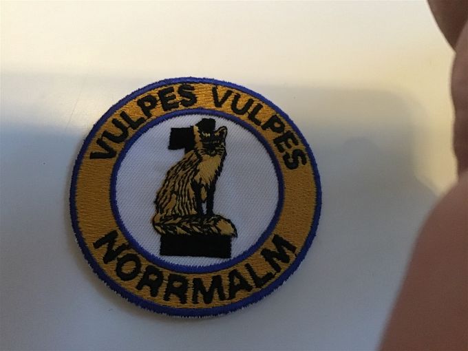 Vulpes=räv  på främst 70-80 talet kallades nyblivna poliser för rävar eller rävdjävel.  På vissa platser sades det med viss humor men på andra ställen var det ren pennalism.